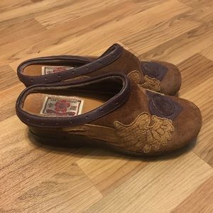 Lucky Brand Clogs Size 7 1/2
